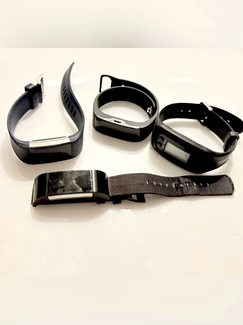 Lot of 4 Activity Tracker Wristbands Fitness Bands Black For Parts Or Repair